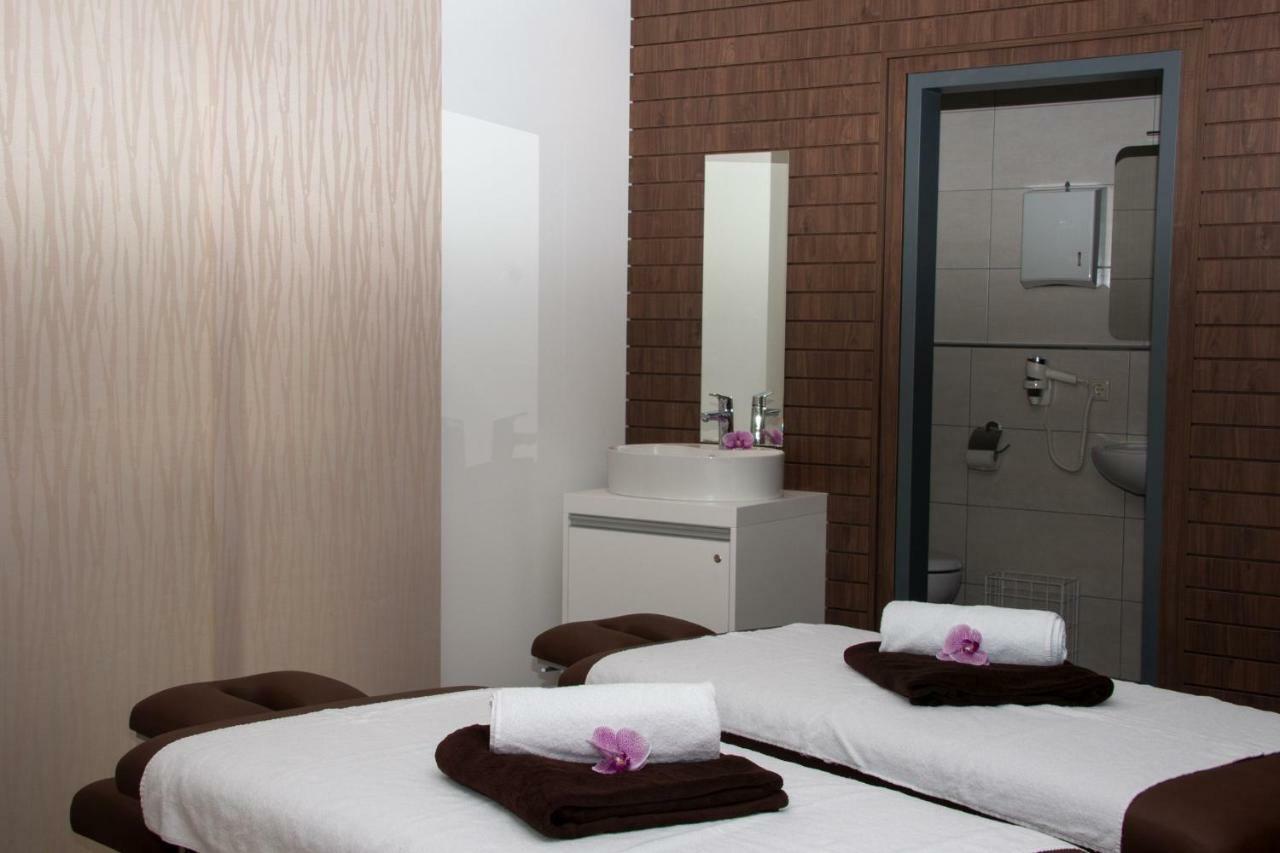 Riff Resort บาดเลาซิค ภายนอก รูปภาพ